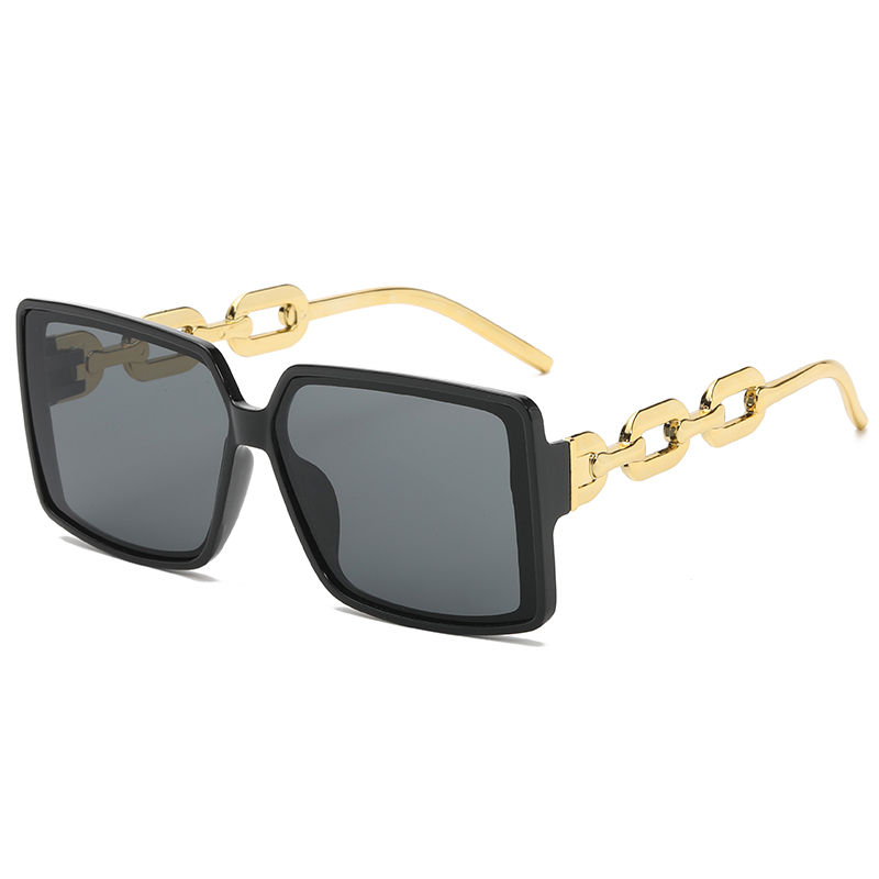 Street Fashion Photo - Hiking 2024 Fashion New Personality Chain