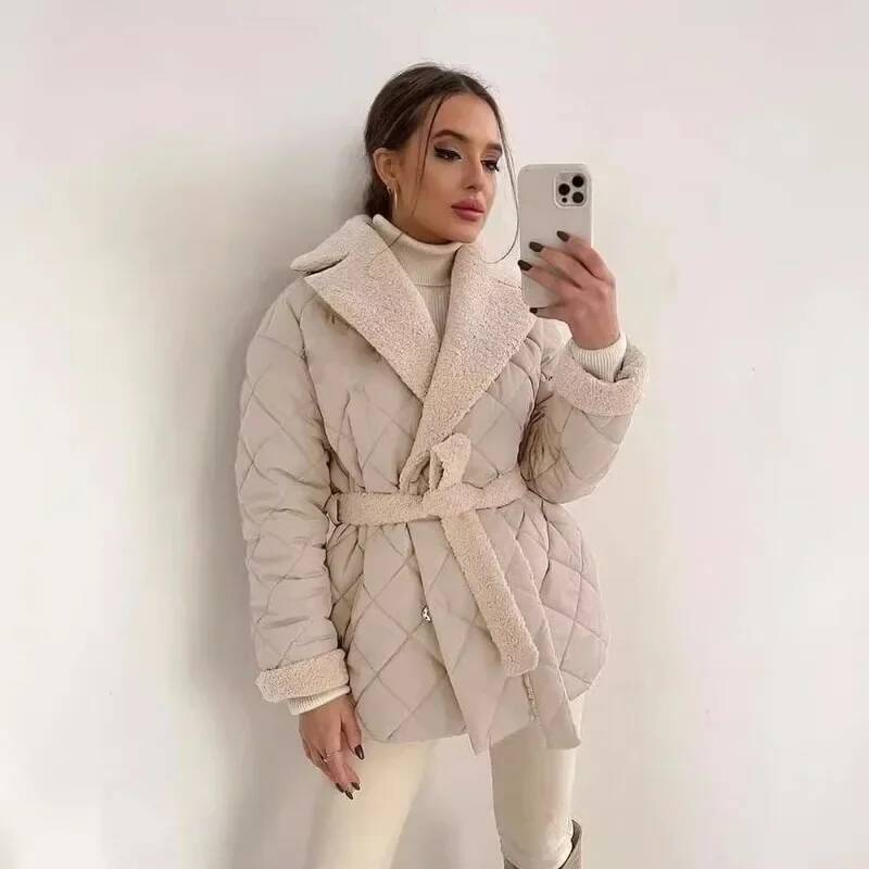 Elegant Quilted With Faux Fur  - Street Fashion England recension och pris