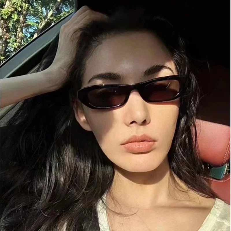 New Retro Oval Frame Sunglasse - Street Fashion Trends recension och pris