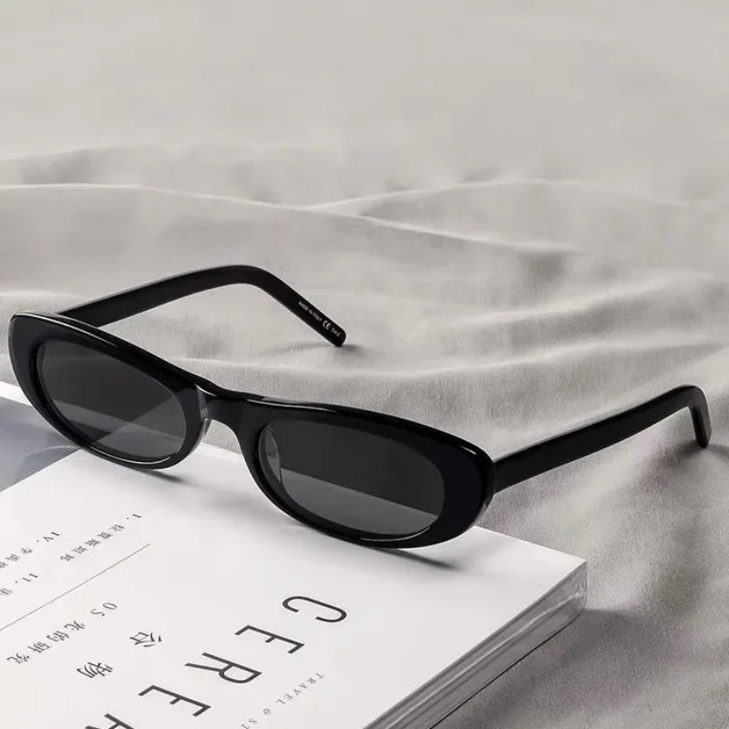 New Retro Oval Frame Sunglasse - Street Fashion Trends recension och pris