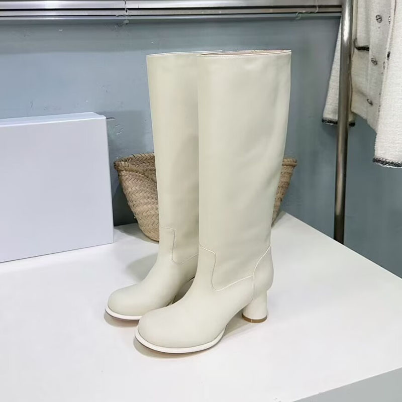 Genuine Leather Stretch Boots  - Street Fashion Rome 2025 recension och pris